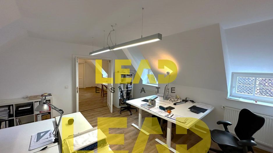 Spatiu modern pentru birouri, in Centrul Istoric al Brasovului - Poză 1