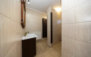 RASNOV| Cladire multifunctionala | 350 mp | Vad turistic si comercial - Poză 21