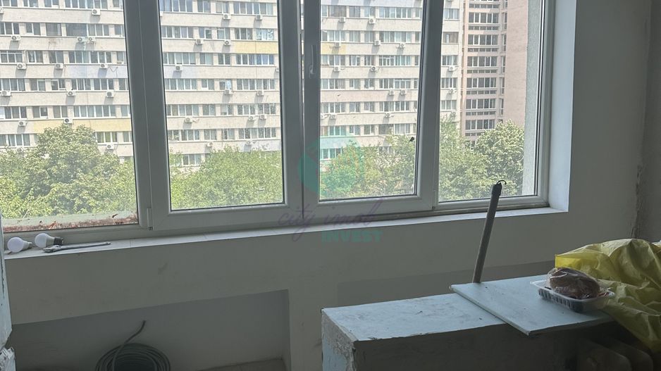 3 camere decomandate langa METROU - Poză 8