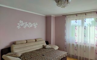 Casa cu 3 apartamente în Dumbravita aproape de pădure - Poză 5