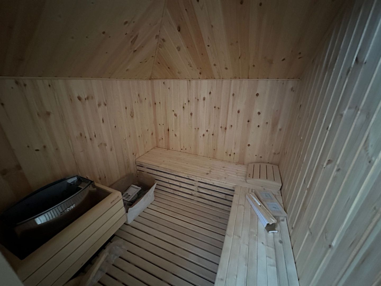 CASA EXCEPTIONALA CU LIVADA PROPRIE - Poză 31