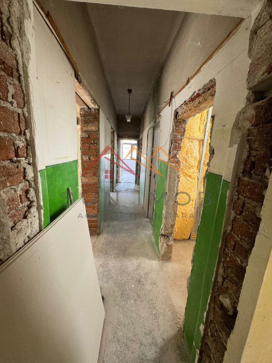 Casa 3 camere, ultracentral, fara trafic auto, Campina, Prahova - Poză 10