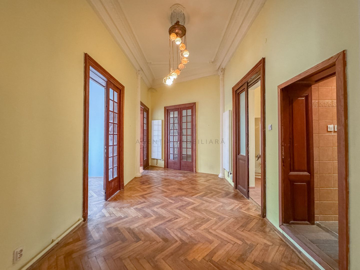 Bijuterie Arhitecturala | Apartament 4 Camere Vila - Poză 3