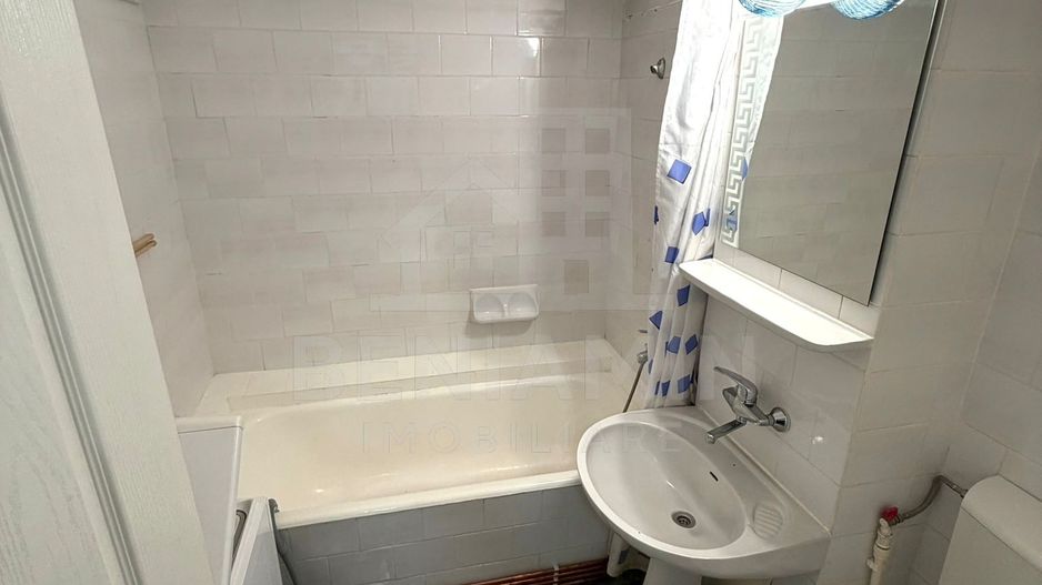 Apartament cu 2 camere decomandat Calea Bucuresti - Patria - Poză 9