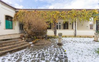 Casa din secolul XIX, ultrafinisata, ultracentral, 855 mp teren - Poză 22