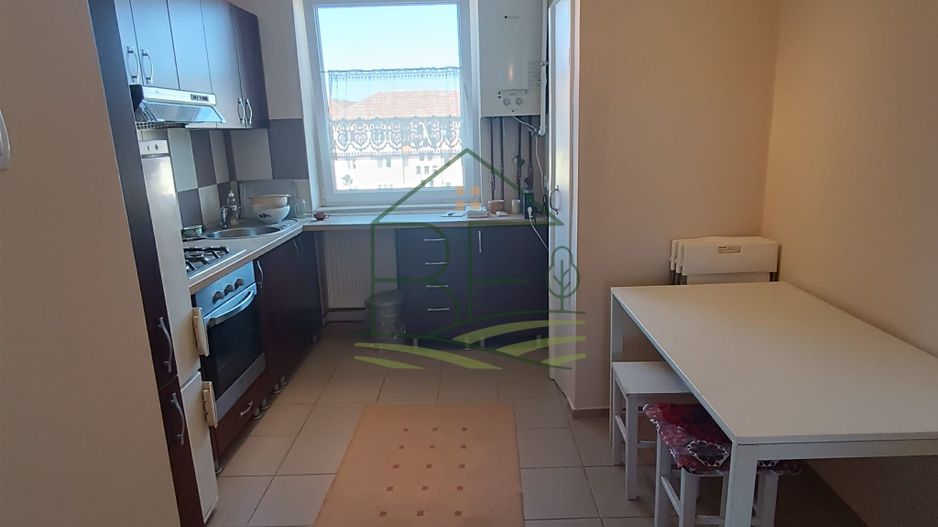 Apartament cu 3 camere, decomandat de inchiriat Strada Rahovei - Poză 1