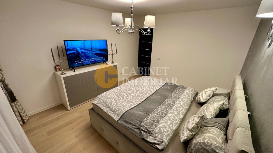 Nicolina - Apartament 3 Camere Decomandat -Etaj3  + Loc De Parcare ,Bloc - 1992 - Poză 5