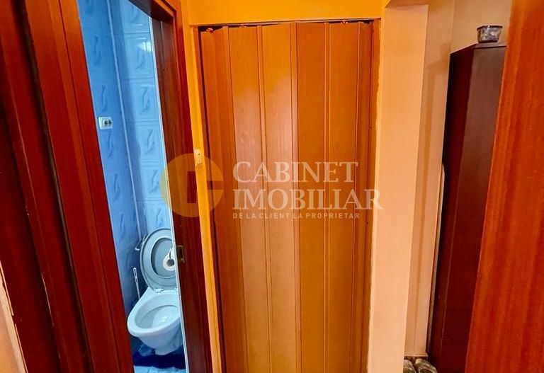 Etaj 2 Apartament 2 Camere Decomandat LIDL-Nicolina Bloc 1983 - Poză 6