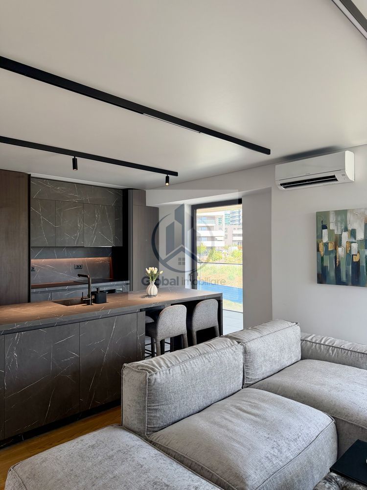 Proprietar inchiriez apartament Yacht Kid - Poză 1