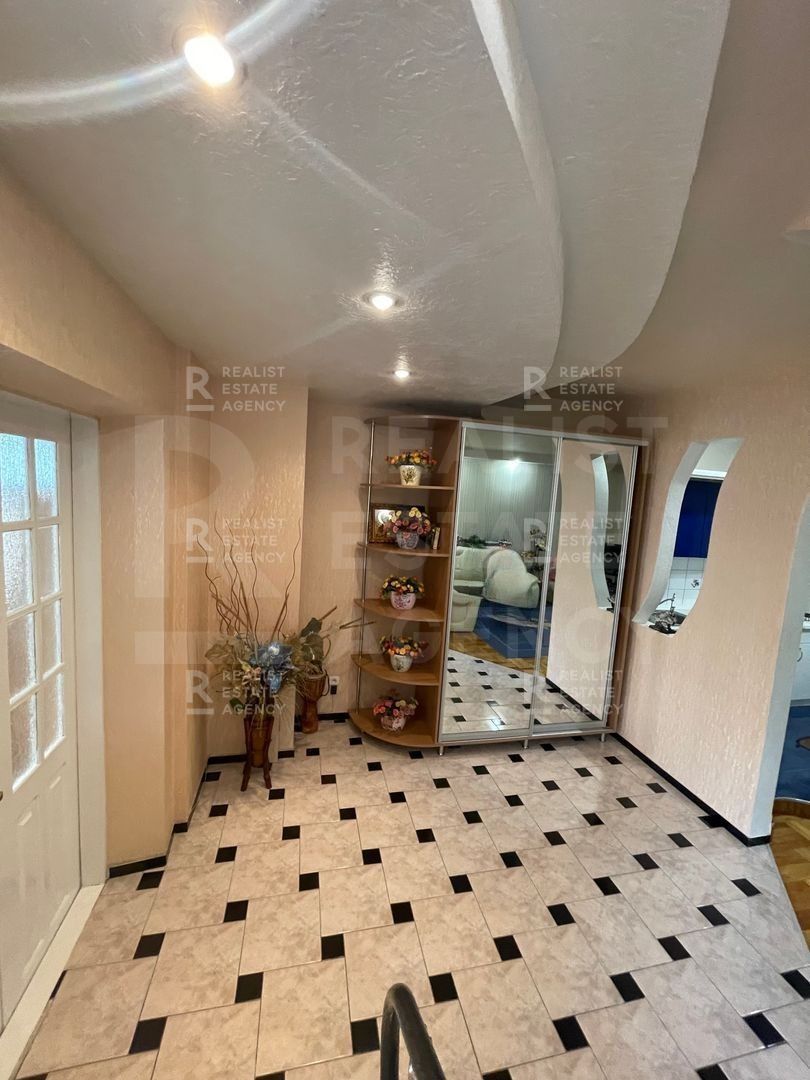 Vânzare, townhouse, 3 nivele, 180 mp, str. Mihai Viteazul, Durlești - Poză 10