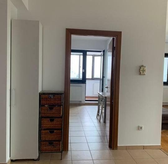 Apartament de Închiriat - 2 Camere, 90mp, Et11/14 Cu Vedere Superbă la Răsărit - Poză 6