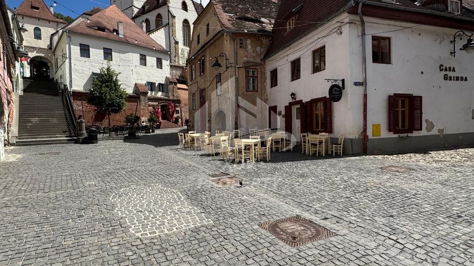 Afacere la cheie ,Regim Hotelier | Centru | 60 MPU | Pivnita - Poză 1