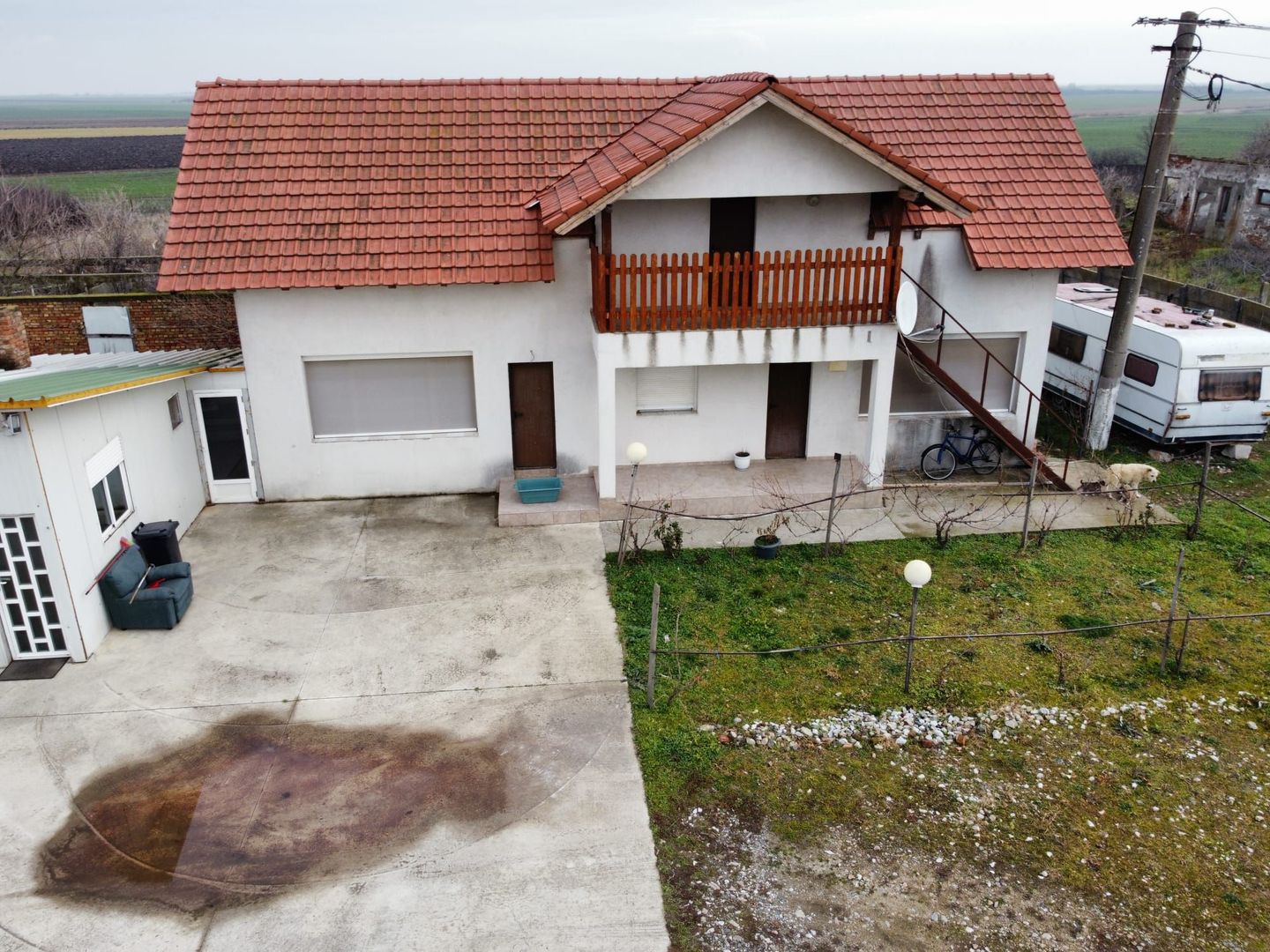 Casa cu teren de 14340 mp în Jebel/Pretabila pentru afacere - Poză 17