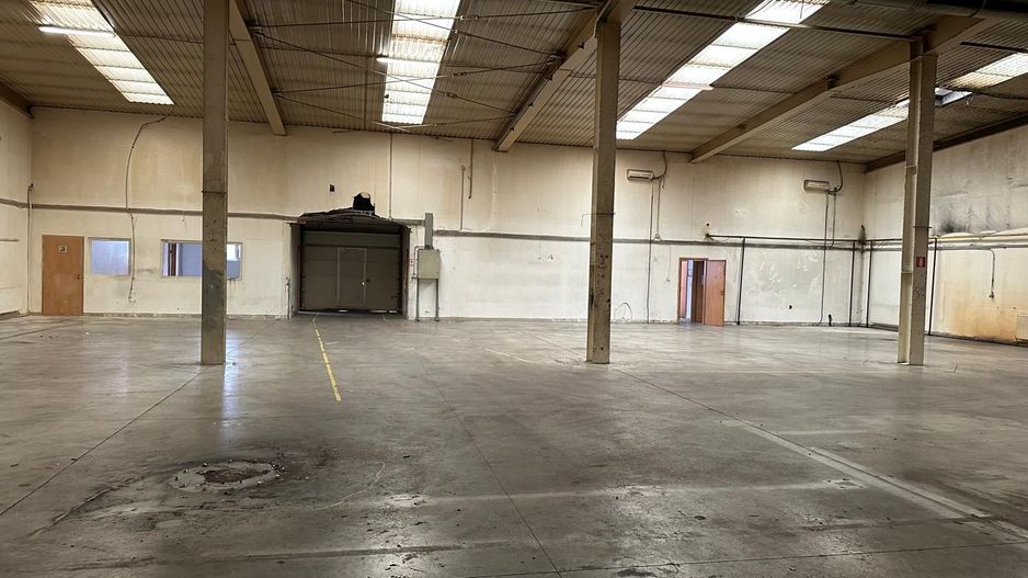 Inchiriere hala industriala  596 mp Arad, zonă centrală - Poză 3