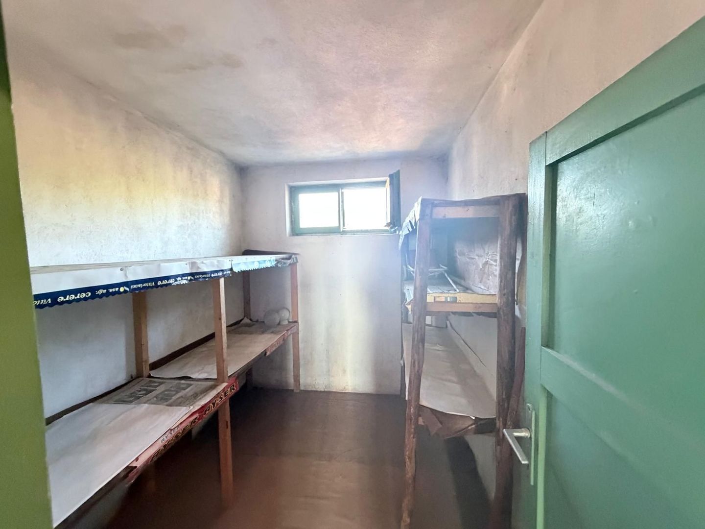 Apartament spațios  la casa- preț atractiv/COVASNA - Poză 12