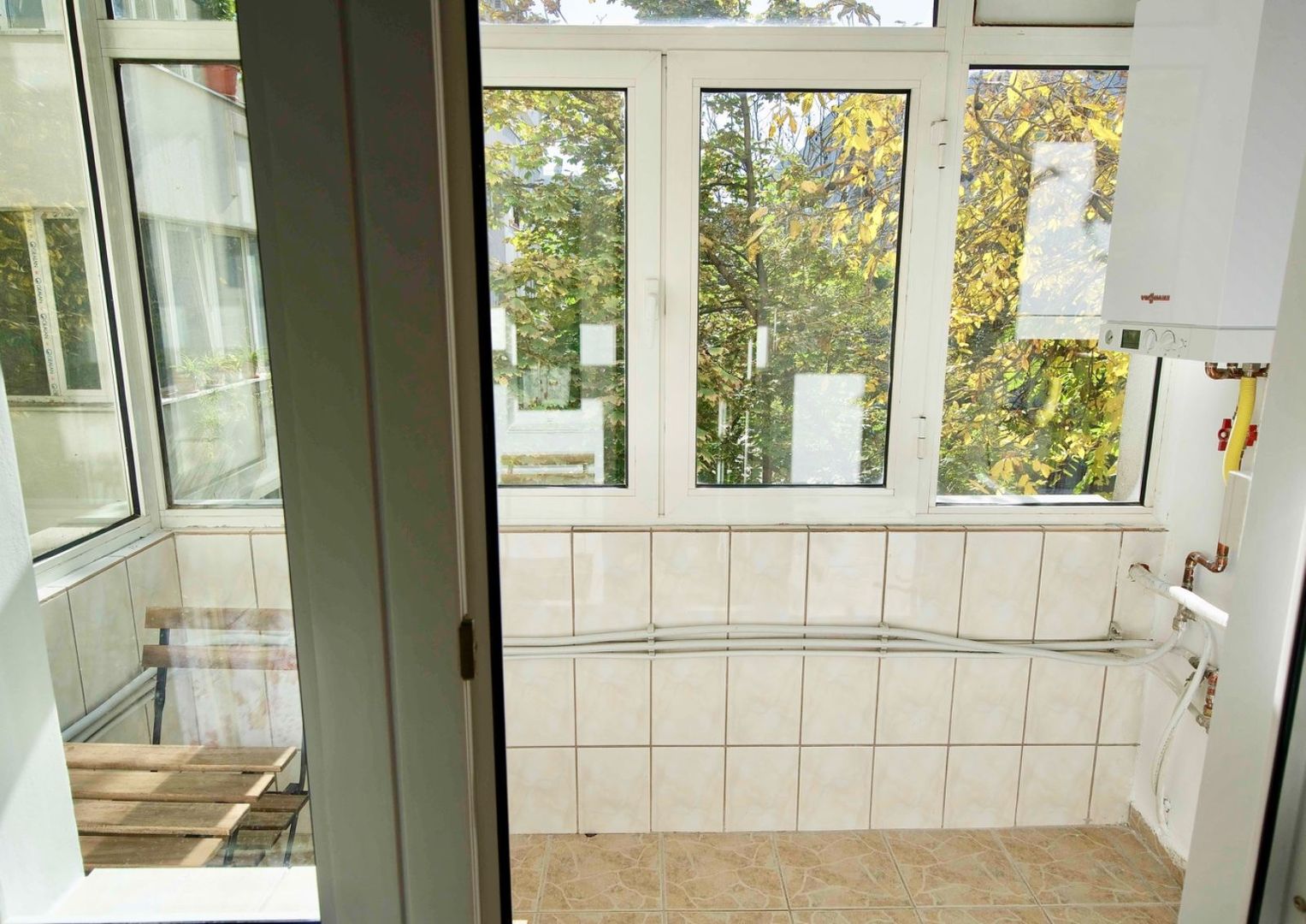 Apartament 2 camere, Aviatiei, centrala  proprie, etaj 1, metrou 5 min - Poză 9
