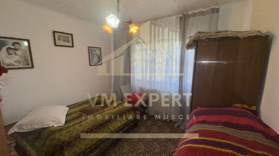 APARTAMENT 2 CAMERE ETAJ 4  VISOI CAMPULUNG ZONA MOL - Poză 3