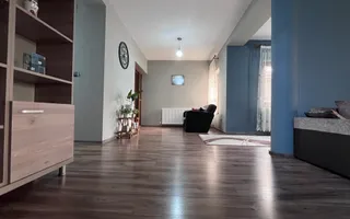 Casa de vânzare în Vulcana Pandele, la o distanță mica de oraș! - Poză 11