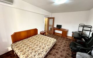 Apartament cu 3 Camere, Decomandat, Zona Mercur - Poză 3