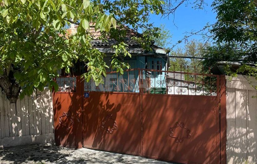 Casă de locuit în Scoreni - Poză 6