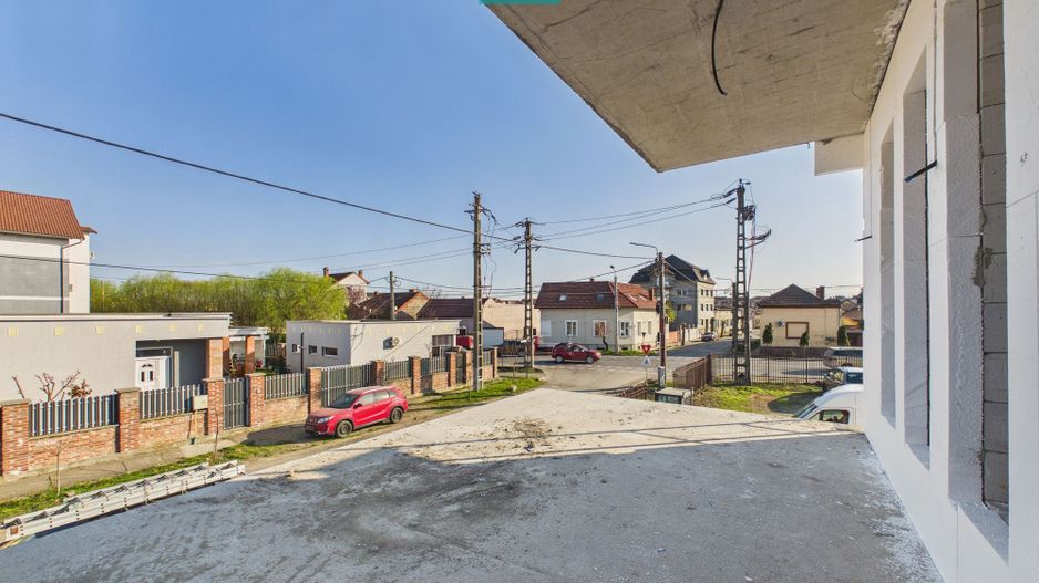 Casă deosebită în Parneava – Strada Griviței - Poză 18