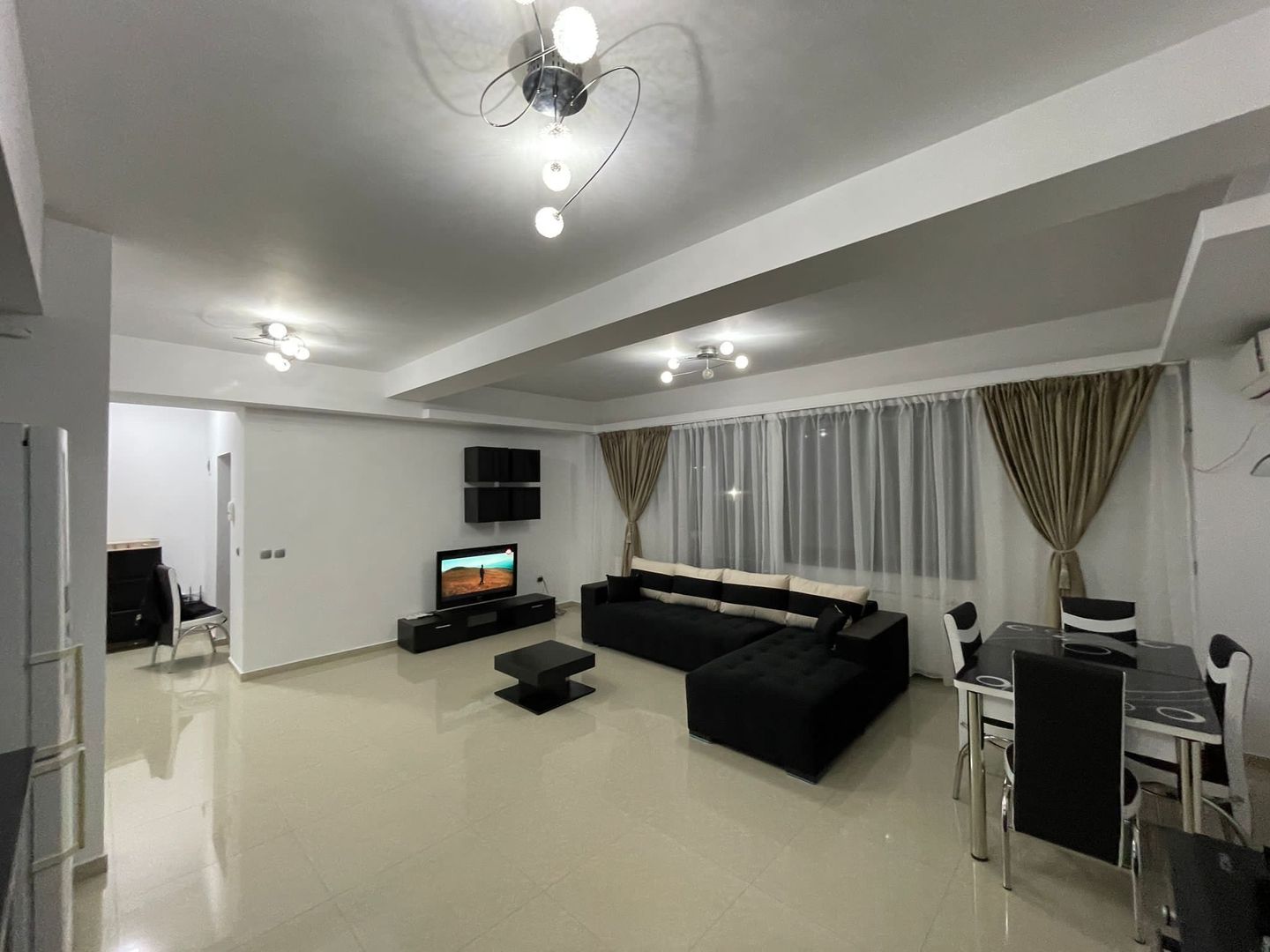 Apartament elegant cu 3 camere, la parter, într-o zonă liniștită din Pipera - Poză 4