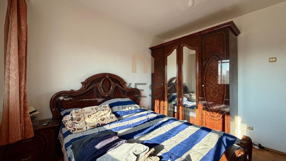 Apartament cu 3 camere  decomandate, etajul1,  zona strazii Slatina ! - Poză 1