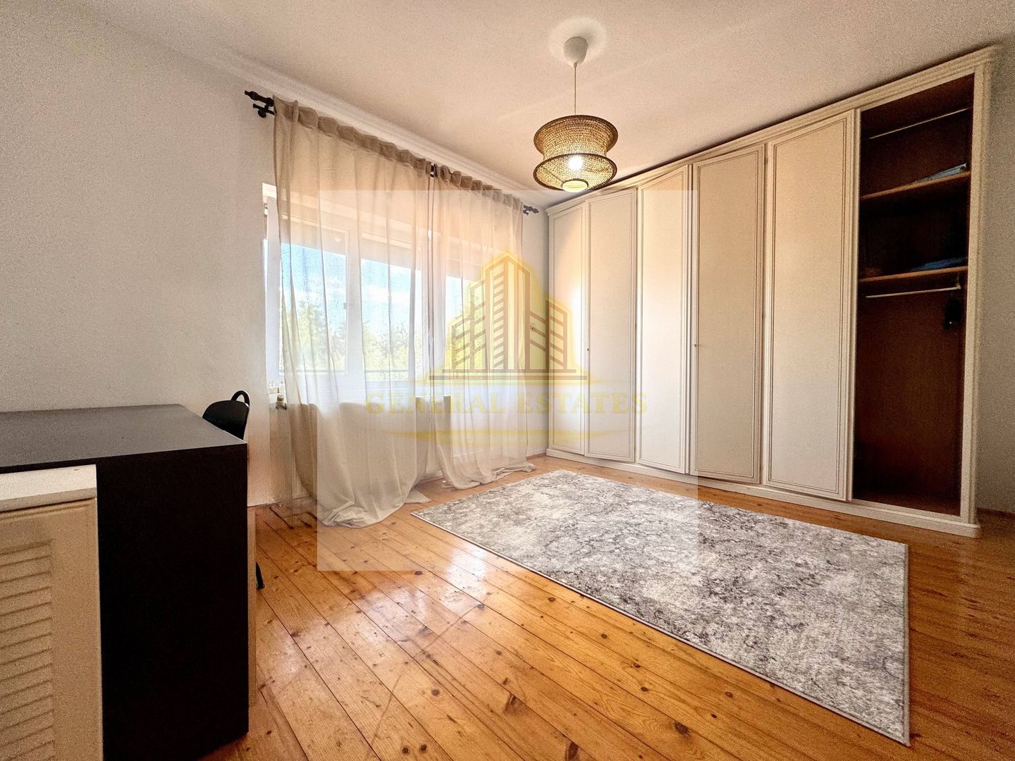 Vânzare Casă  D+P+E - 230 m.p. - Bucium - Poză 15