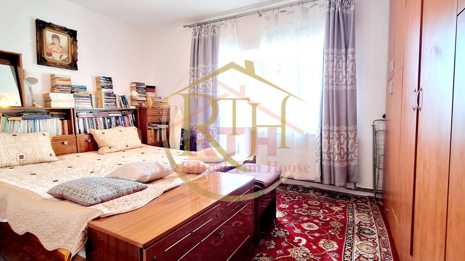 Apartament 3 camere, decomandat,2 bai,Bloc Izolat termic, Dambovita 0% Comision - Poză 1