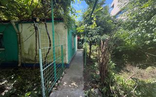 "Casa bunicii" pe un lot de teren de 307 mp - Poză 2