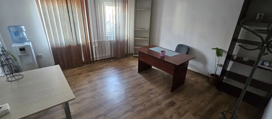 De inchiriat birouri zona Port, Faleza - Poză 1