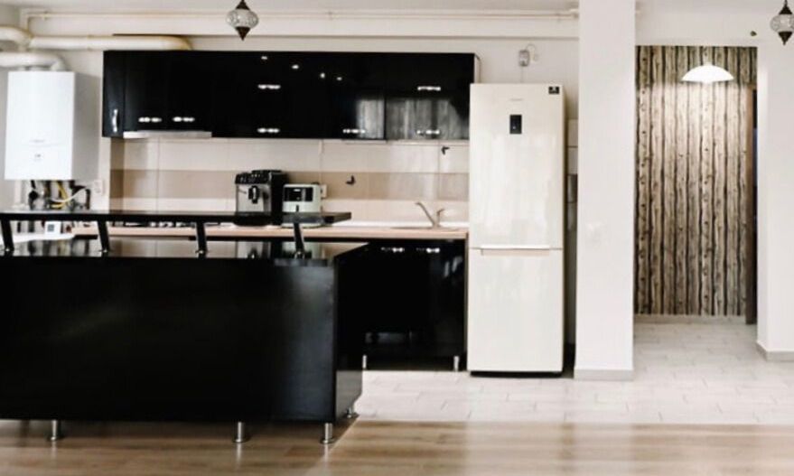 Apartament 3 camere elegant spațios și luminos în cartierul Urban Coresi - Poză 9