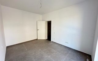 Bloc la asfalt. Decomandat. Etaj 1. Loc de parcare. - Poză 7