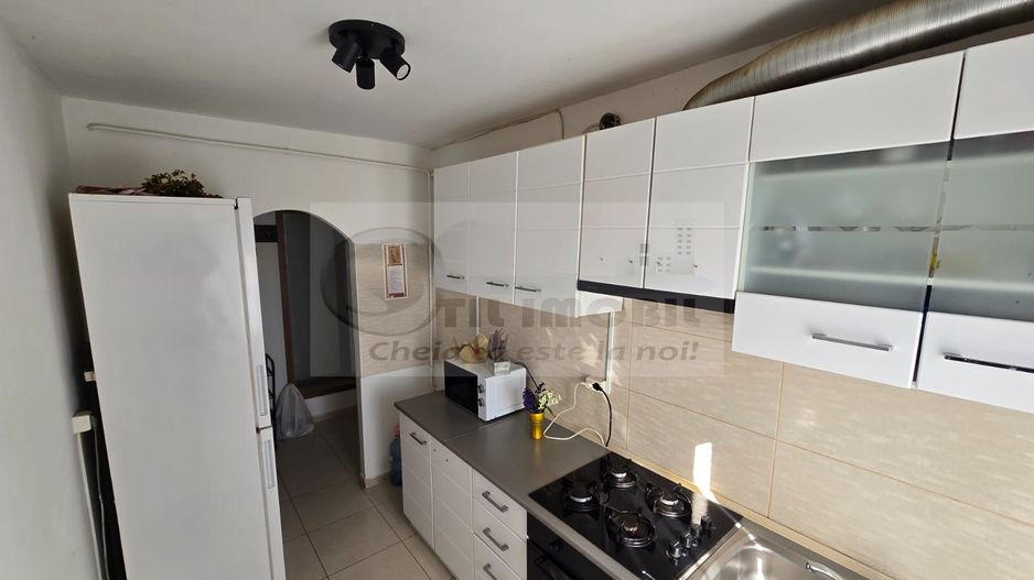 Apartament 2 camere  Piata nicolina 78.500 euro neg., bloc fara risc - Poză 4