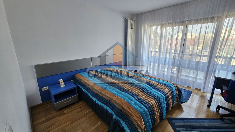 ​Vilă de Lux Unică în Ploiești | 690 mp Utili | Piscină Interioară - Poză 12