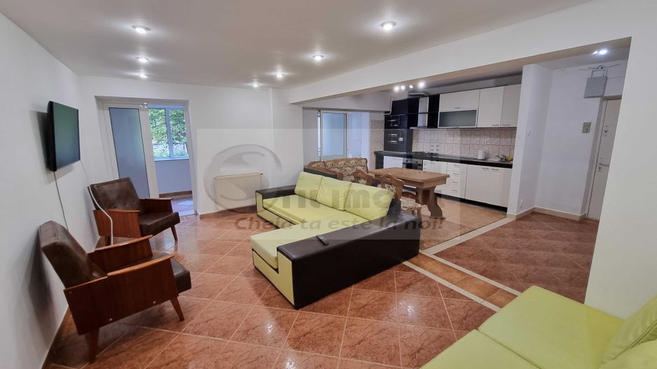 Inchiriere apartament 4 camere Nicolina - 690 euro - Poză 1