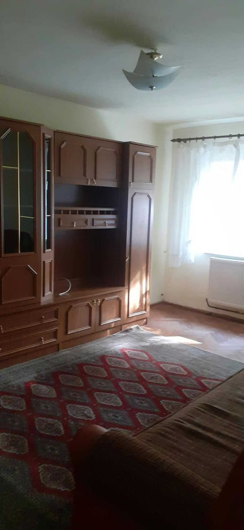 Inchiriez apartament 2 camere - Tolstoi - Poză 1