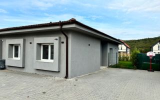 Casă duplex I 3 camere I 76 Mp I Curte I 20 min de Sibiu - Poză 2