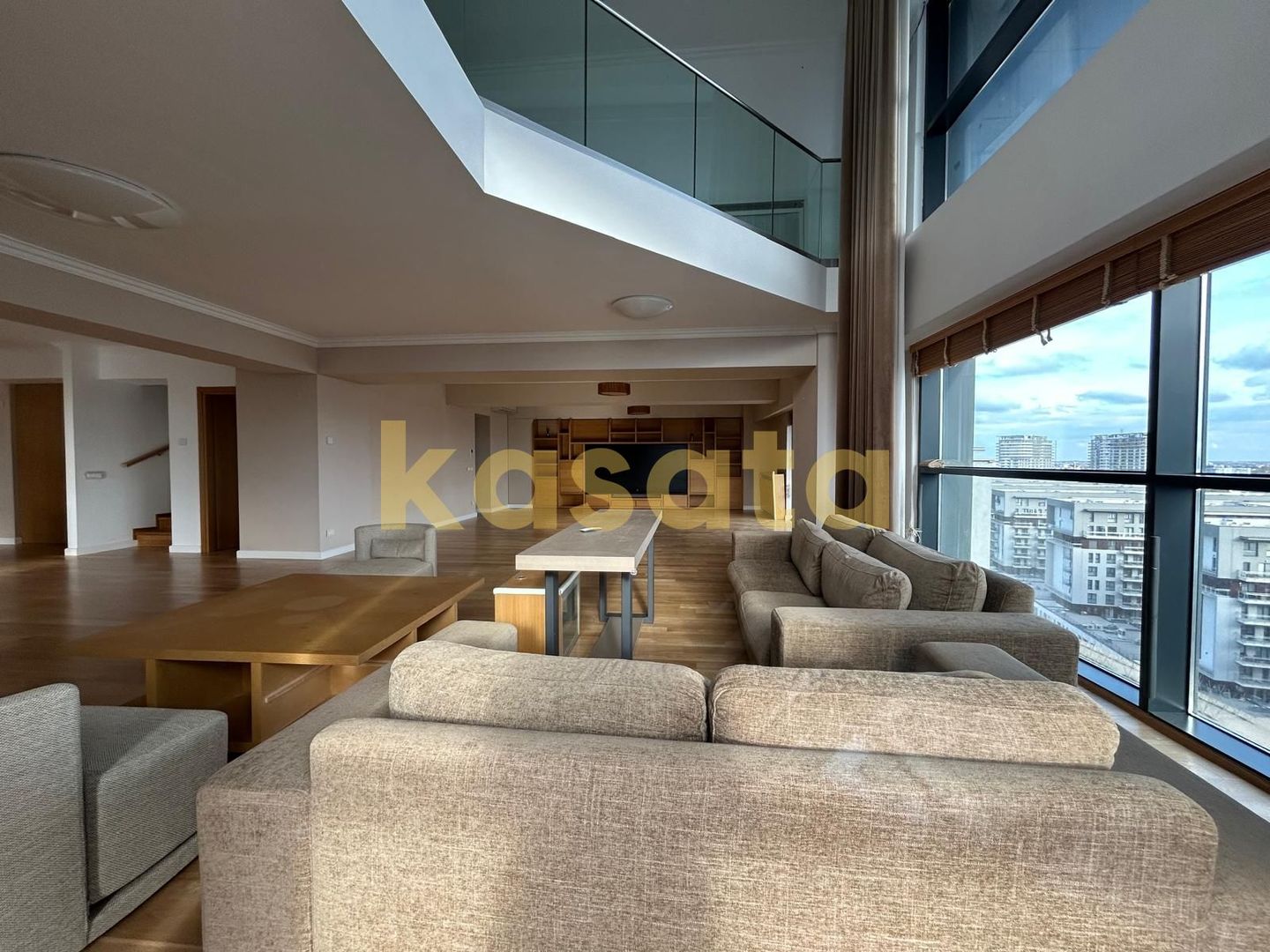 PENTHOUSE EXCLUSIVIST ÎN UPGROUND | TERASE CU VEDERE PANORAMICĂ - Poză 1
