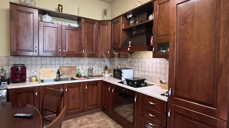 Apartament cu 2 camere de vânzare în zona Ultracentrala. - Poză 1