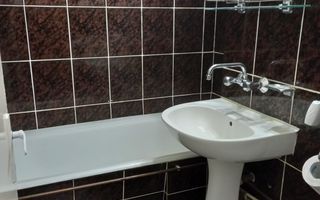Garsoniera langa spitalul judetean- Etaj intermediar- balcon - Poză 6