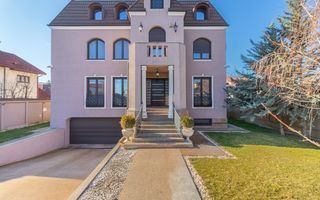 Vila cu piscina si garaj - 6 dormitoare - Pantelimon - Poză 2