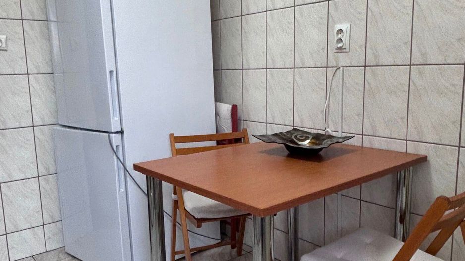 AP. 3 CAMERE- DRISTOR, BUCATARIE INCHISA, METROU 6 MINUTE, MODERN - Poză 4