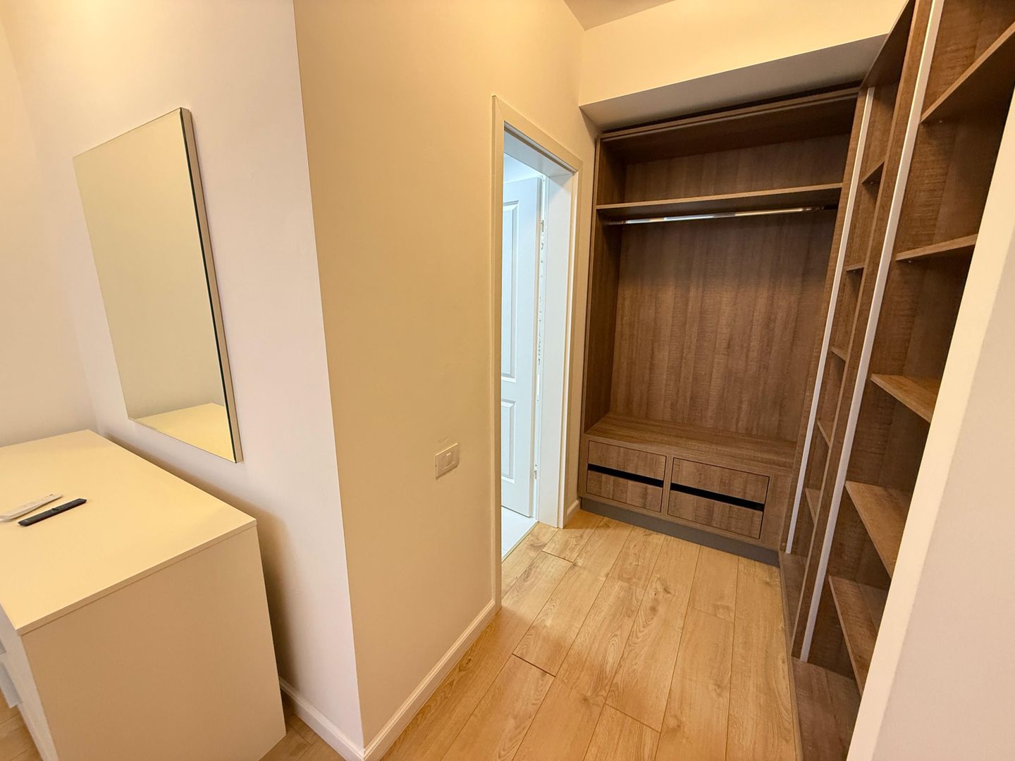 Vila Indivduala Aerocity Tunari - Poză 8