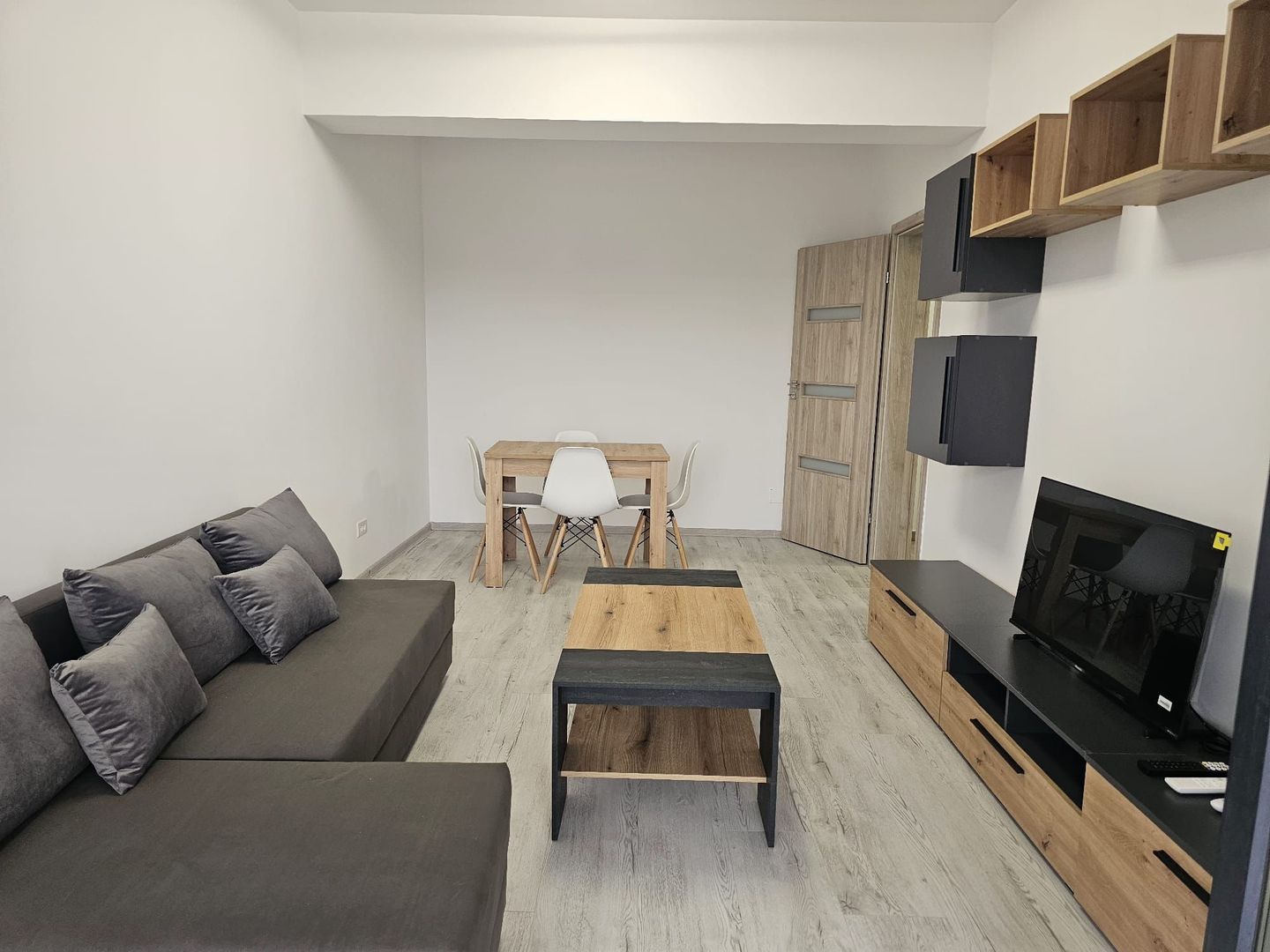 AP. 2 CAMERE METALURGIEI, PRIMA INCHIRIERE, LOC PARCARE, PET-FRIENDLY - Poză 2