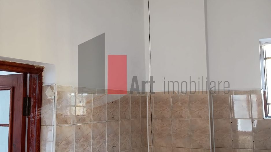 Vila  de inchiriat recent renovata - Poză 24