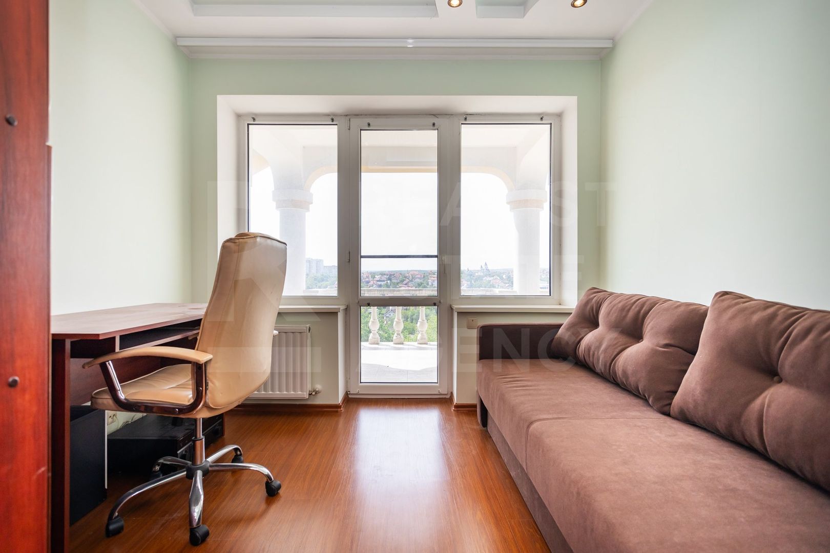 Casă în 4 nivele, amplasat pe strada Chicago, Stăuceni. - Poză 21