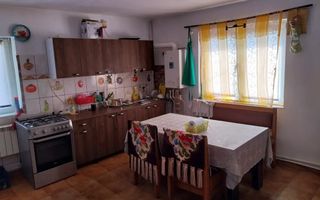 Casa cu teren de vanzare in Iasi, Dealul Zorilor - Poză 3