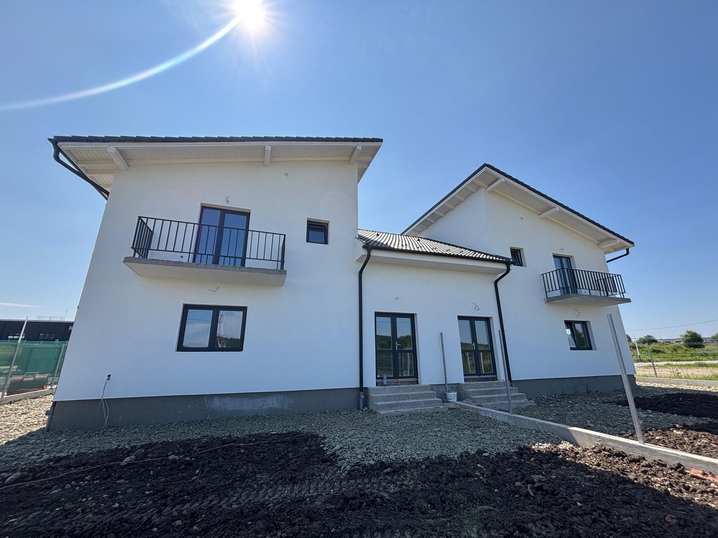 Viața la casă, liniște și munți la orizont – Duplexuri noi în Mohu - Poză 7