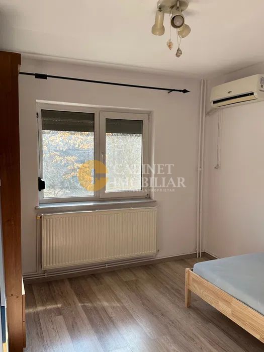 Chirie - 3 camere -  Centru - Poză 4